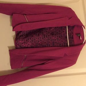Beautiful color blazer.